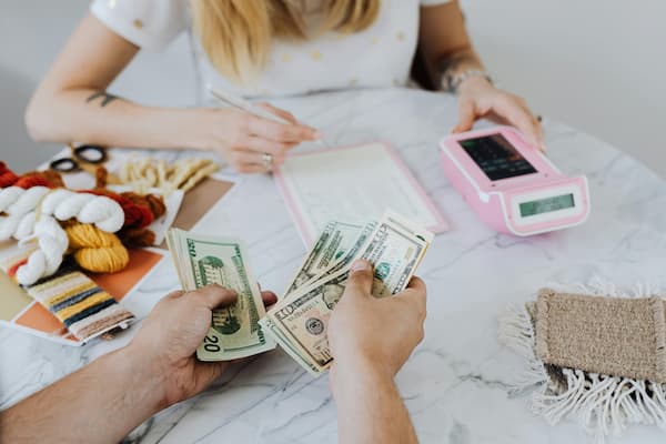  领峰贵金属入金为什么是个人帐户
